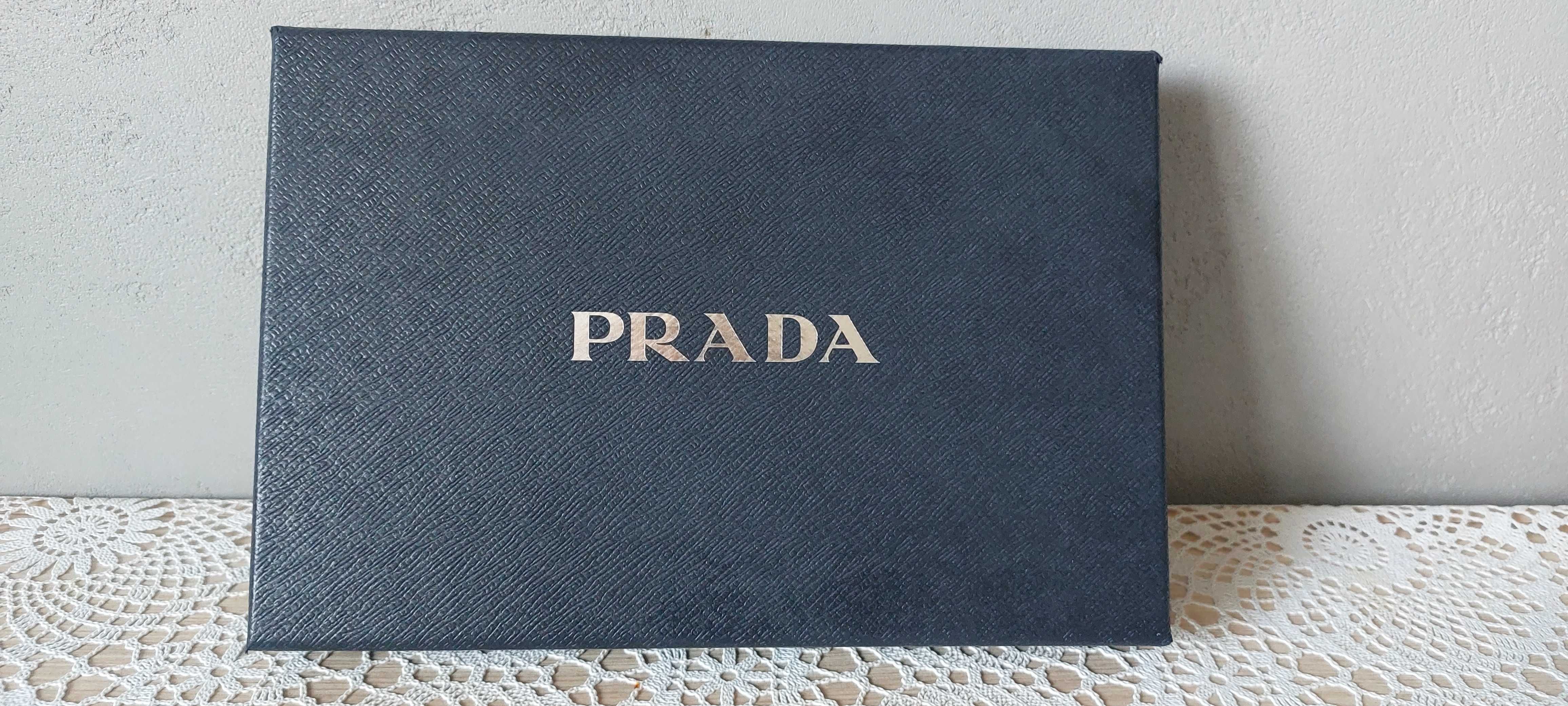 Pudełko PRADA - 24,5x16,5x3,5 cm - oryginalne, idealne na prezent