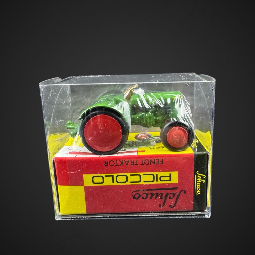 Model Schuco Piccolo 1:90 Fendt Traktor J/5