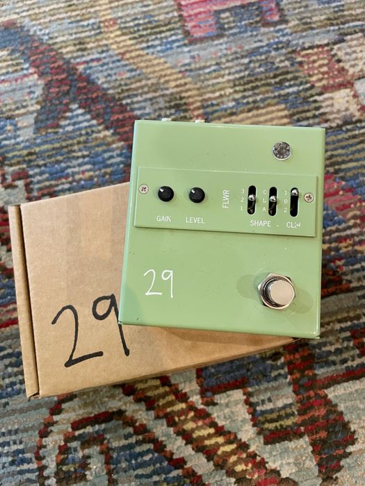29 pedals FLWR overdrive