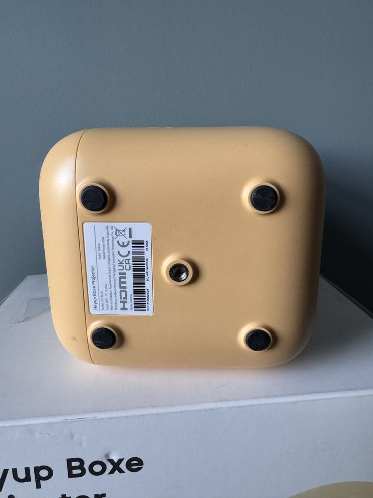 Projektor heyup boxe projector w ksztalcie minionka
