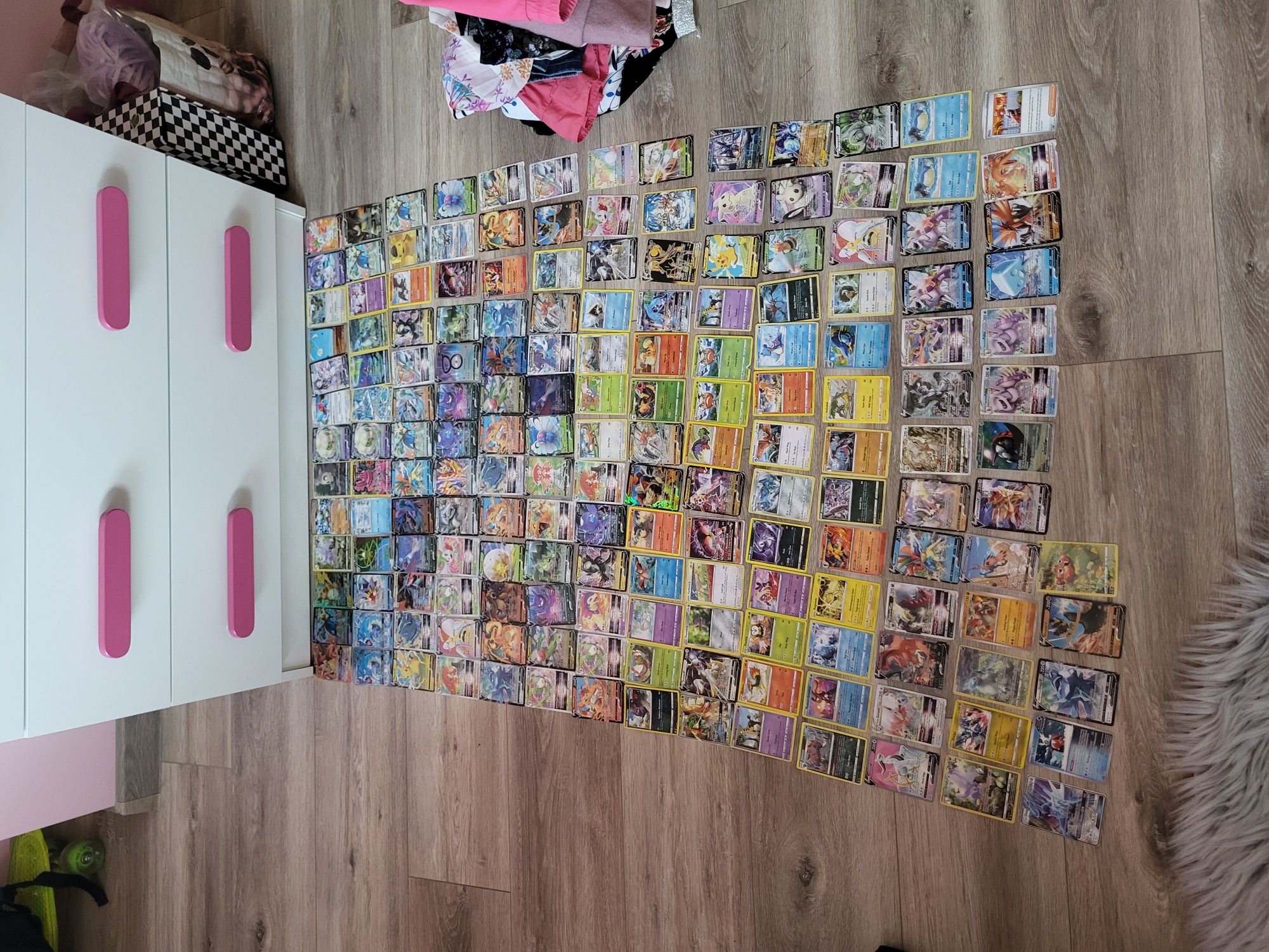 Sprzedam karty pokemony