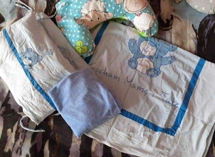 Pościel niemowlęca prześcieradło ochraniacz poduszka do karmienia