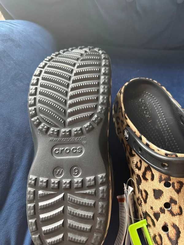Crocs Baya Lamparci wzór w9 40-41 Nowe