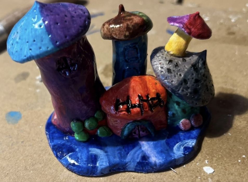 Peça decorativa de cerâmica