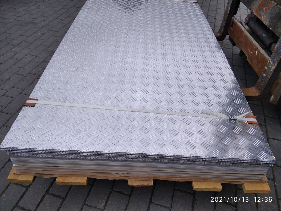 Blacha ryflowana aluminiowa, aluminium