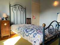 Cama de ferro de solteiro