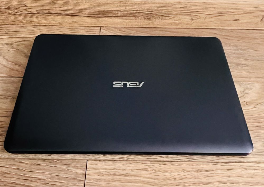 Ноутбук Асус ASUS X543M. Гарний стан.