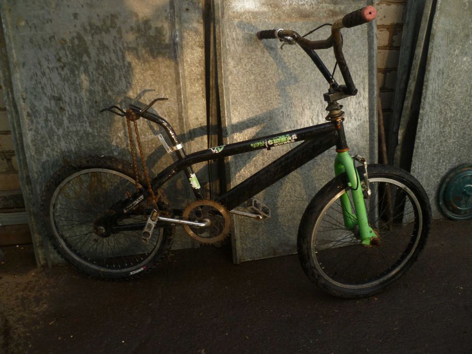 Велосипед трюковый BMX.