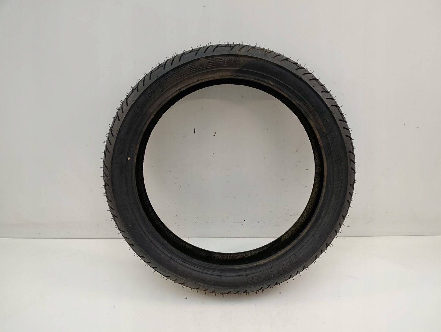 OPONA METZELER ME33 LASER 120-70-17 01r.
