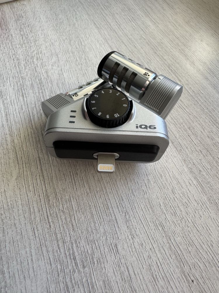 Мікрофон для айфона Zoom iq6