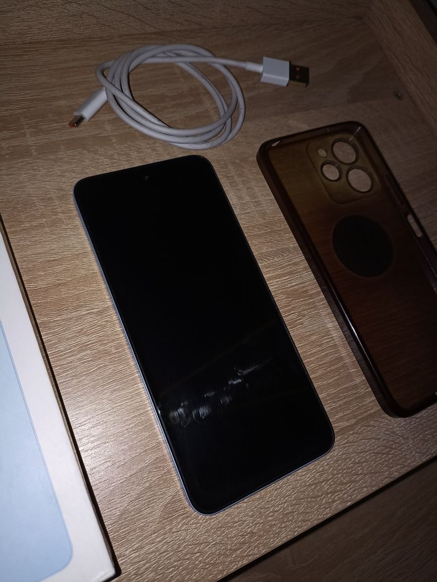 Продам телефон Redmi 12