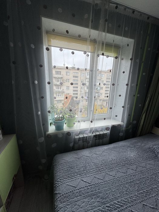 Двокімнатна квартира в тихому районі міста