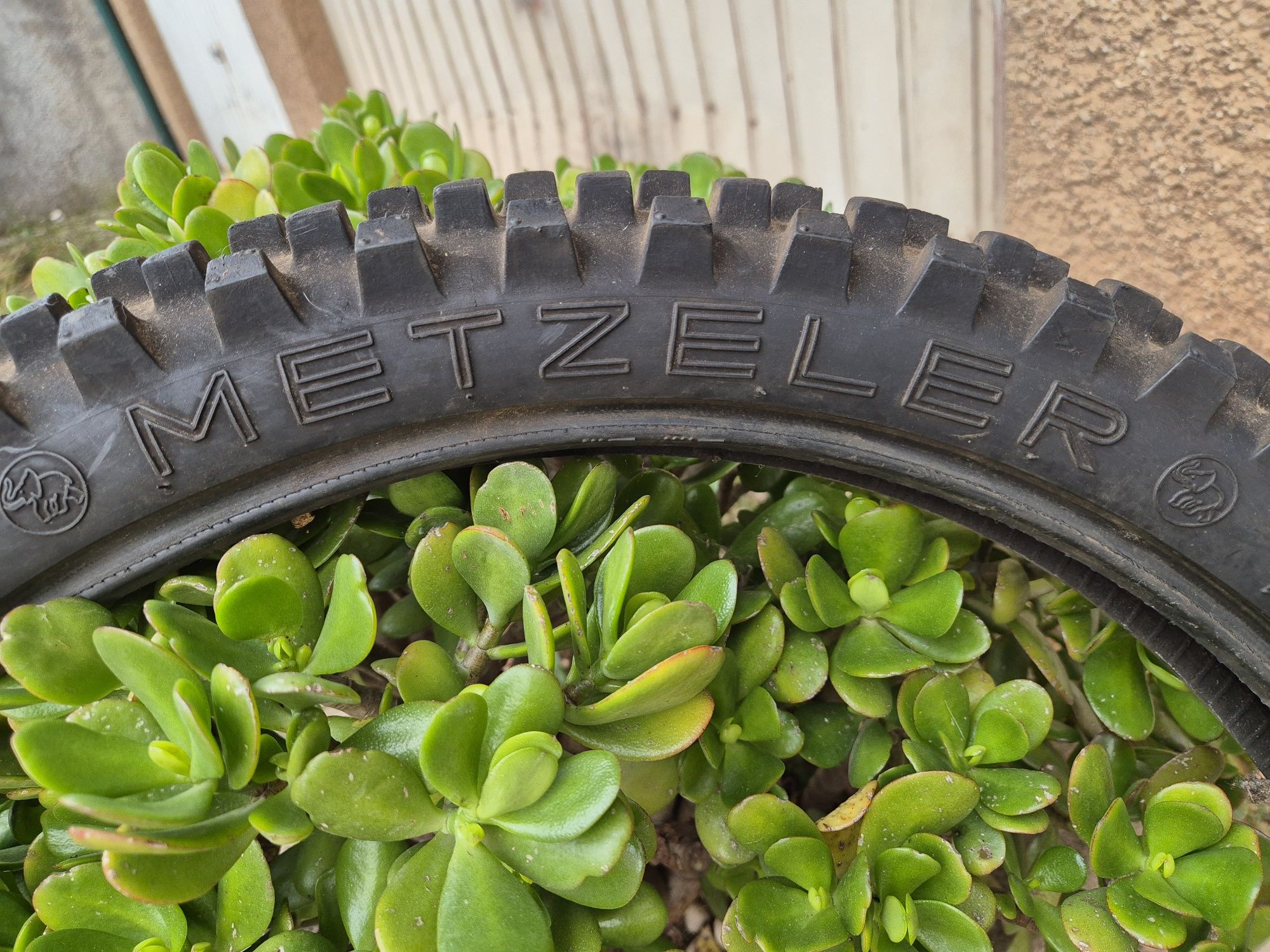 Pneu enduro Metzeler MCE Front (novo)