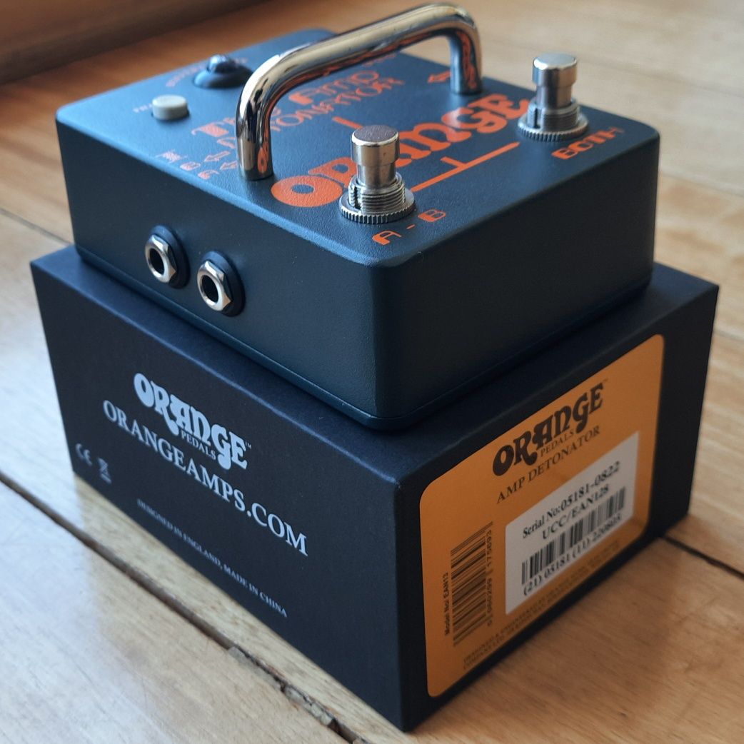 Orange Detonator ABY pedal