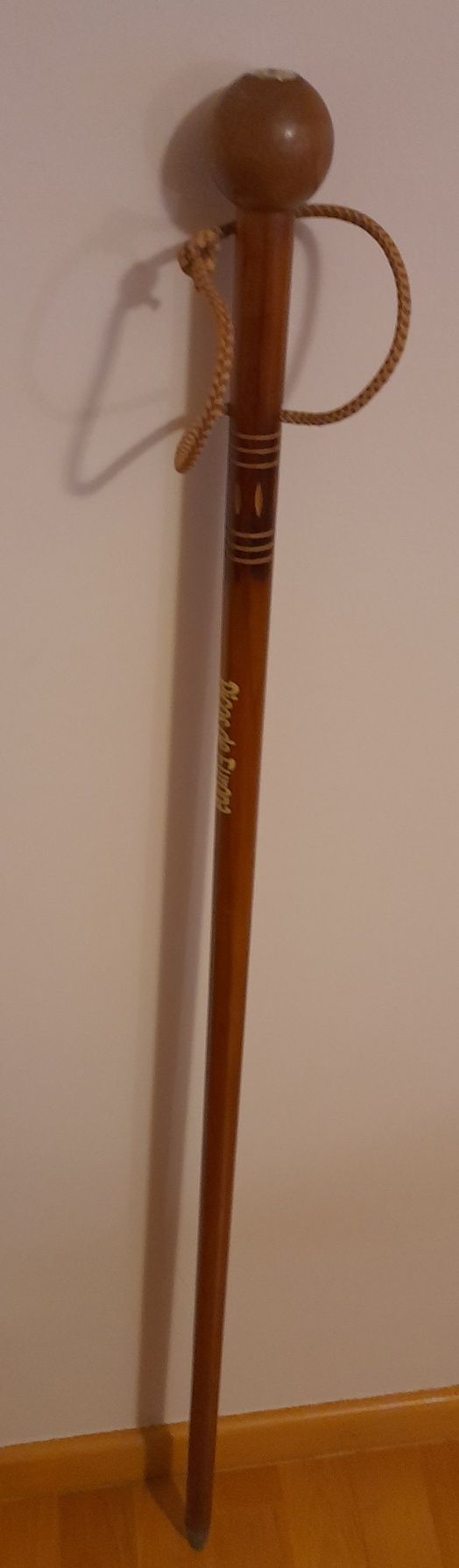 Bengala de madeira