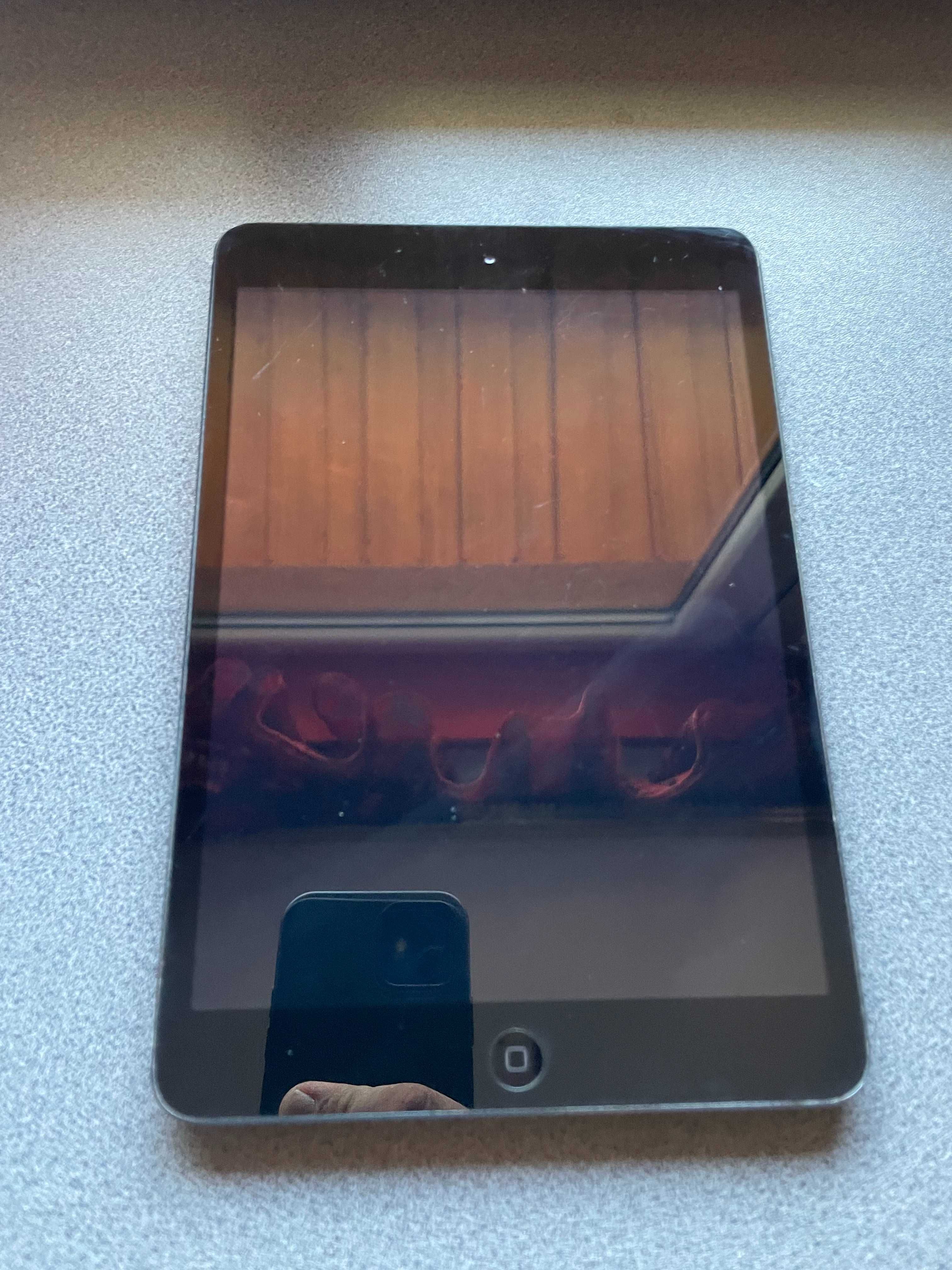 iPad mini A1455 (На ICloud)