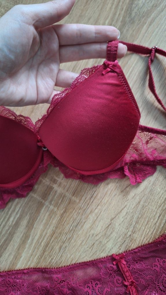 Komplet seksi bielizny na Walentynki 34