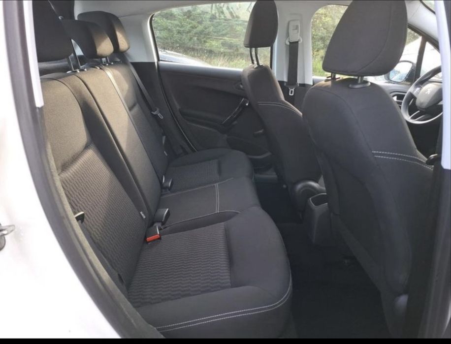 Peugeot 208 VTi Active