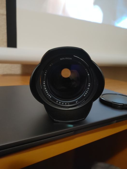 Супер универсальный объектив "Солигор" 28-210 мм в отличном состоянии