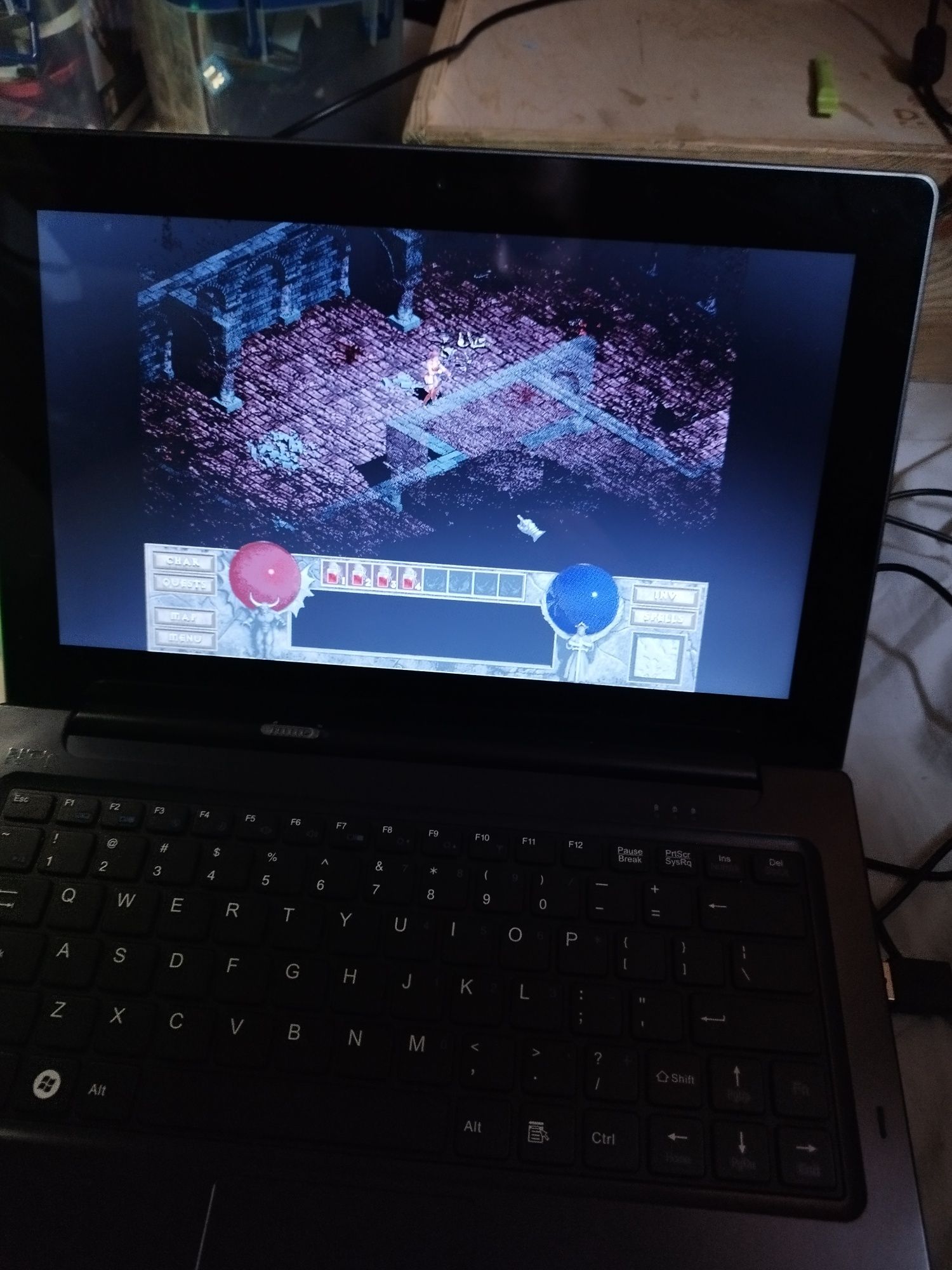 Mały Retro Laptop NTT sprzedam