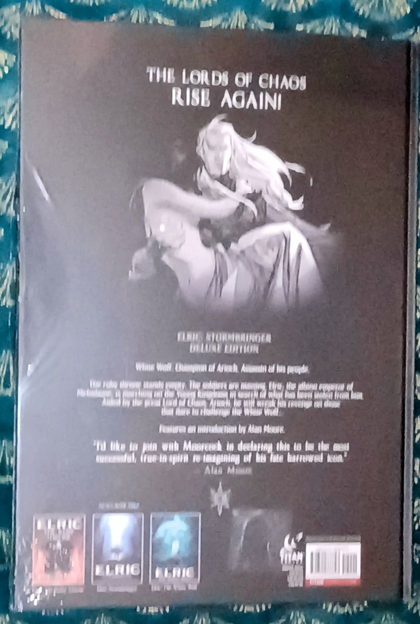 Livro Michael Moorcock's Elric Vol. 2: Stormbringer Deluxe Edition