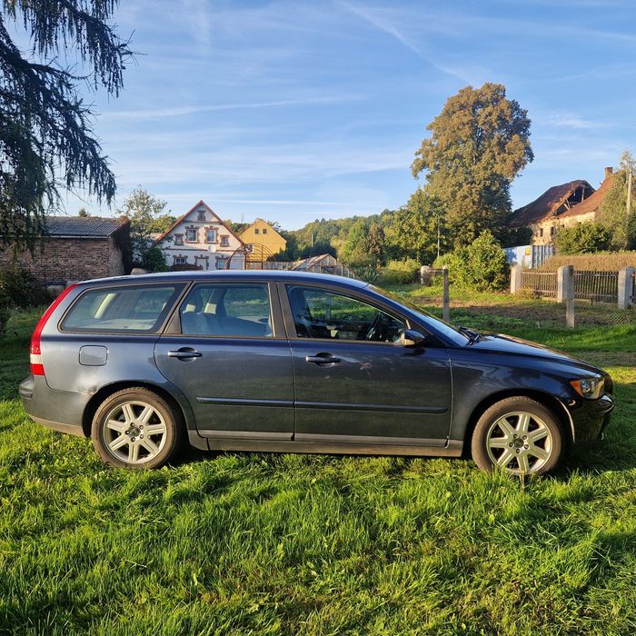 VOLVO V50 2.4+gaz