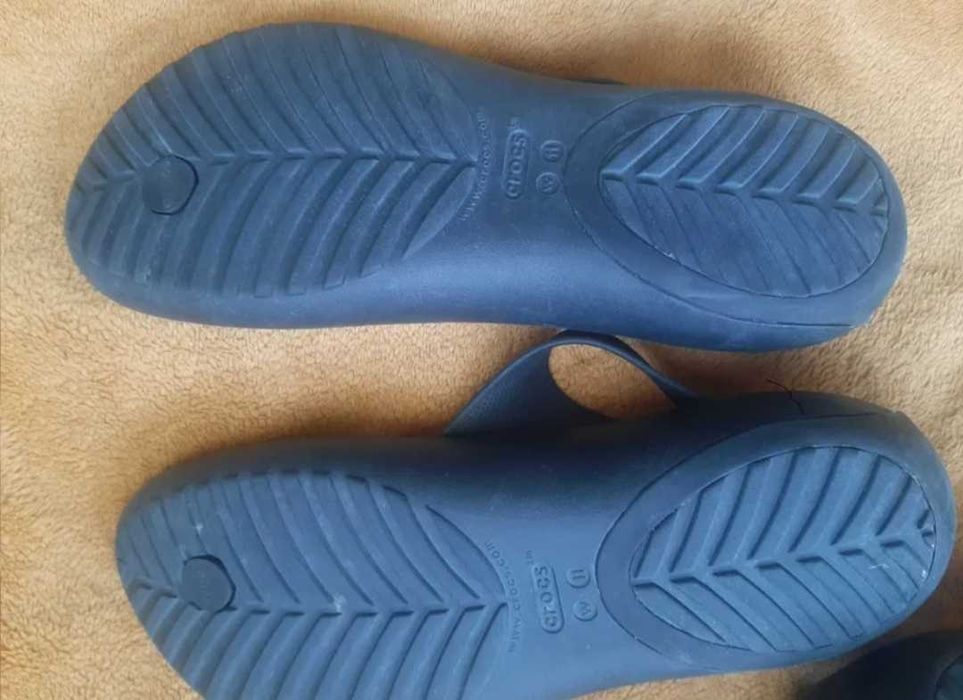 Sandaly japonki crocs serena flip w11 czarne