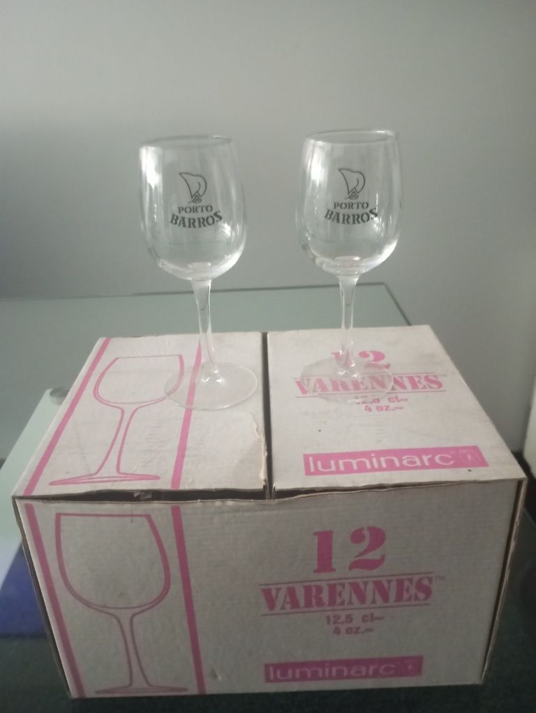12 Copos Vinho do Porto Novos