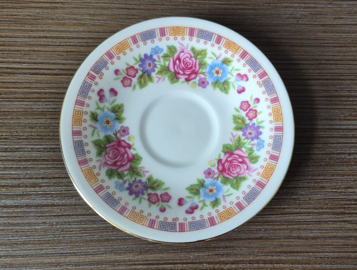 Chińskie porcelanowe filiżanki do espresso 6szt. ze spodkami