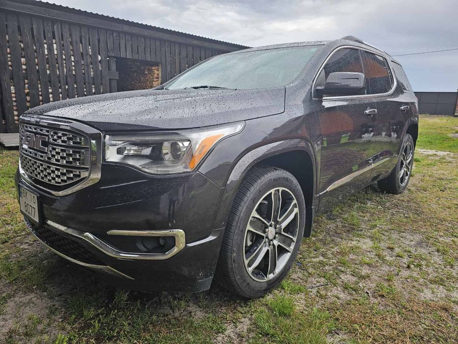 GMC Acadia Denali