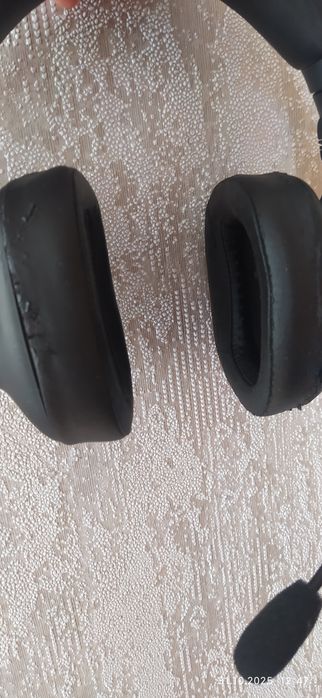 Навушники ігрові з мікрофоном.