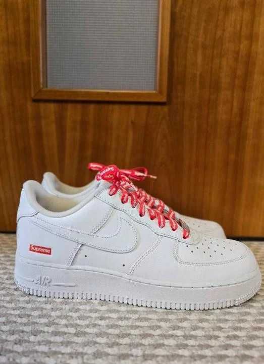 Nike Air Force 1 Low Supreme White R.40