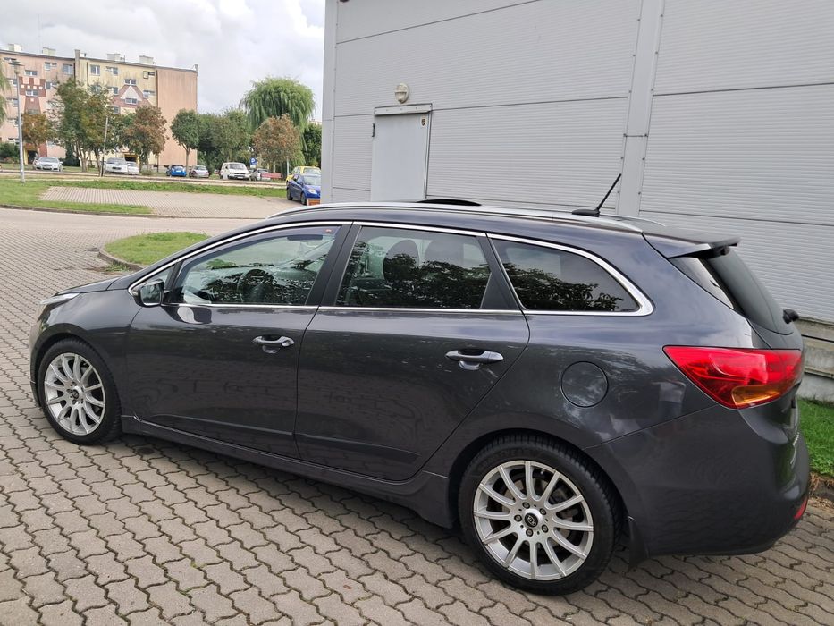 Śliczne Kia Cee'd LIFT Alu Panorama Nav Półskóry Xenon LED Webasto Ful