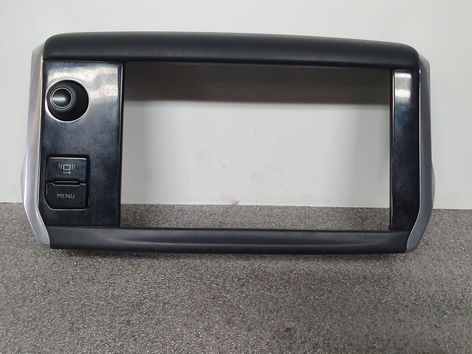 Moldura da consola central / rádio / aro PEUGEOT 208