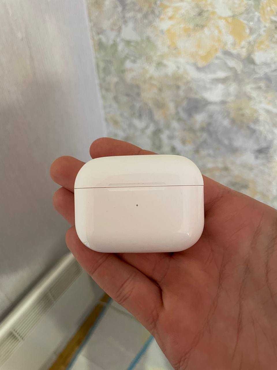 Навушники APPLE AirPods Pro