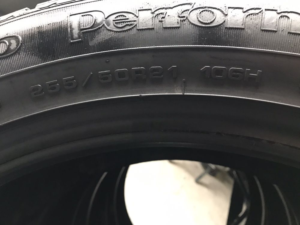 255/50/21 R21 Goodyear Ultra Grip Perfomance 4шт зима