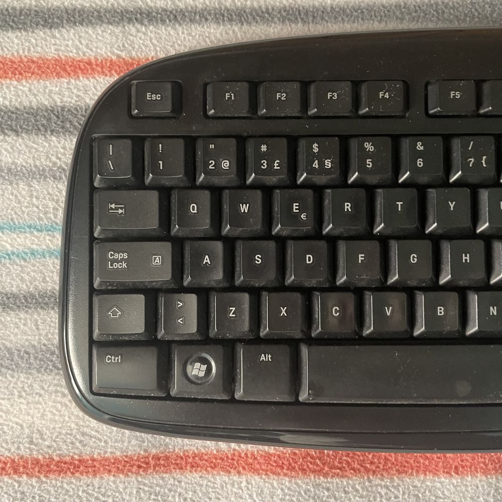 Keyborad Logitech Classic 200