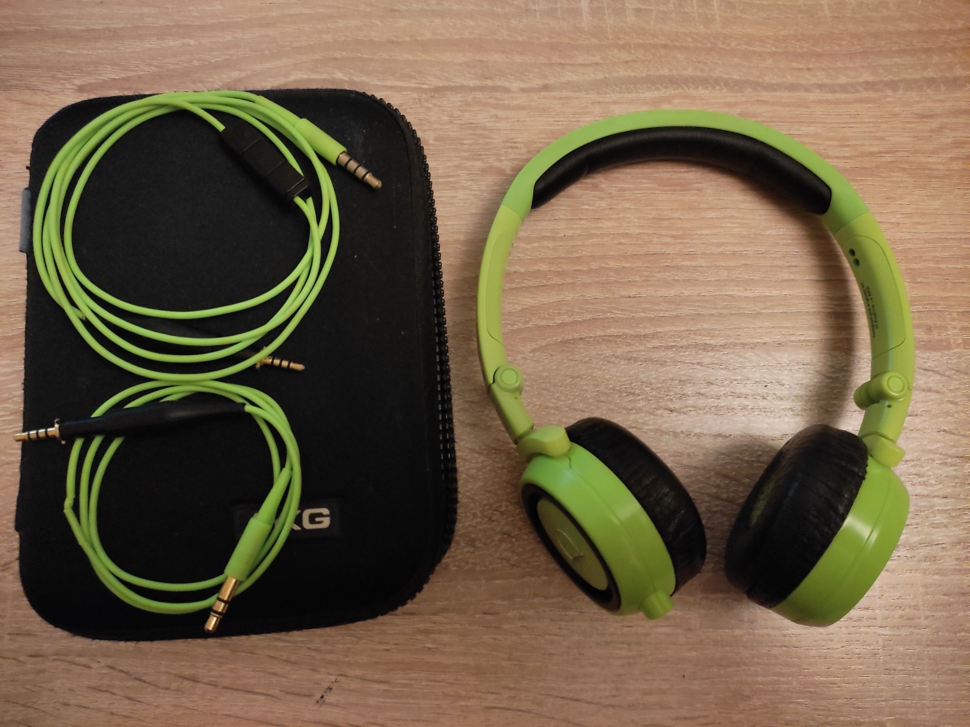 Słuchawki Akg q460. Nowe pady.