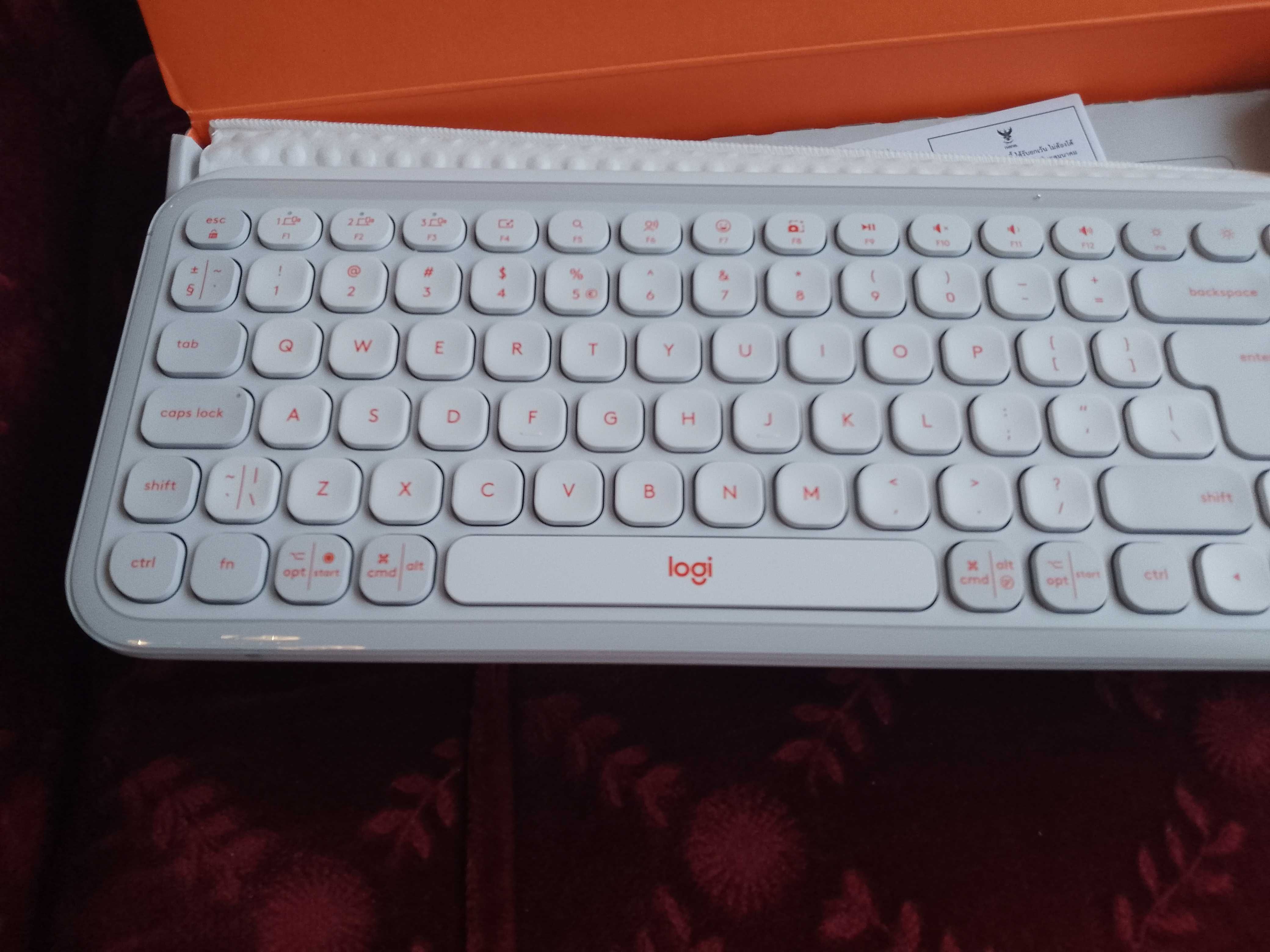 Zestaw Logitech POP Icon Combo (klawiatura + mysz).
