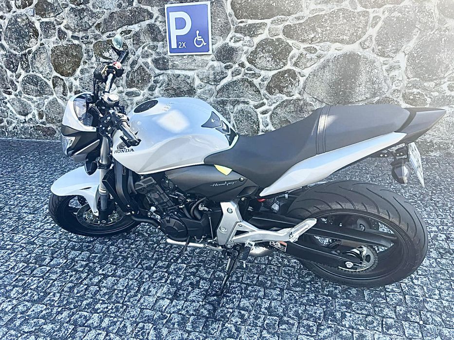 Honda Hornet 600 impecável –Passe de contrato