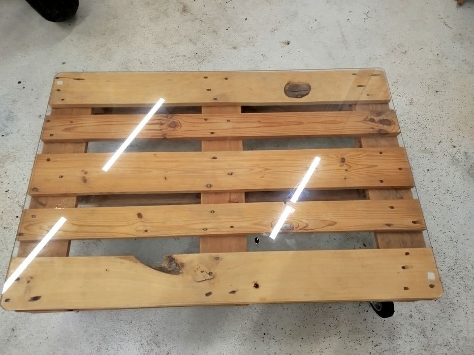 Stolik, ława na kołkach