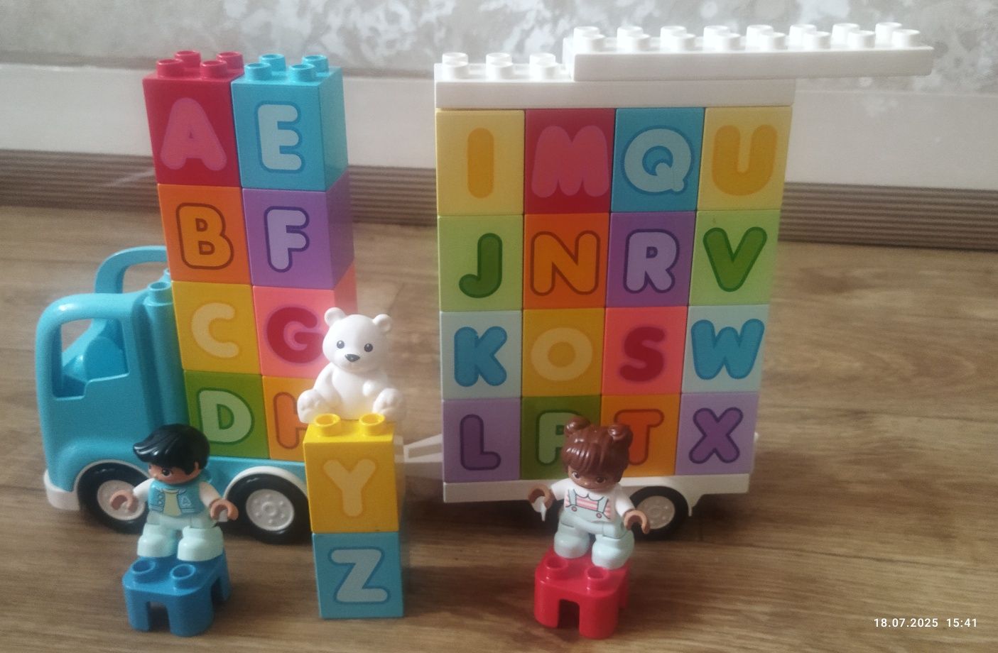 Lego duplo оригінал Вантажівка з англ.алфавітом