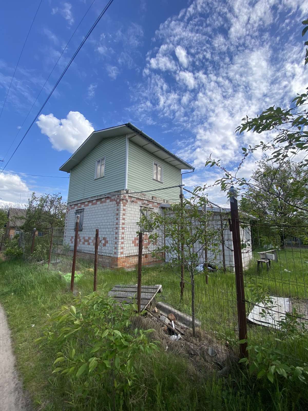 Продам дачу в хвилівці