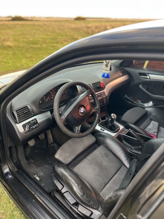 Продам бмв е46.