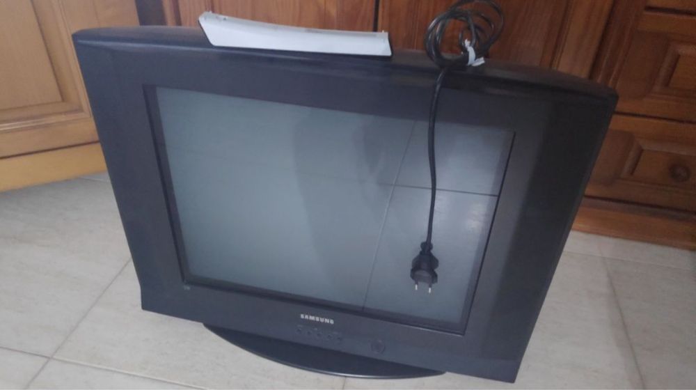 TV antiga Funcional - Samsung