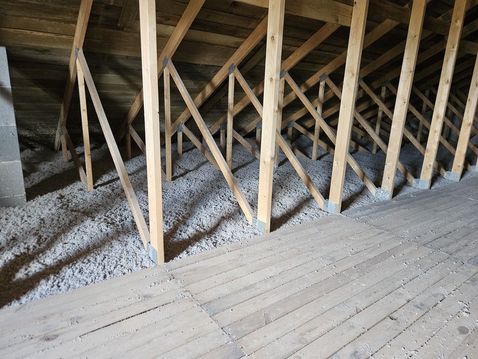 Ocieplanie Celulozą Izolacje Wdmuchiwane