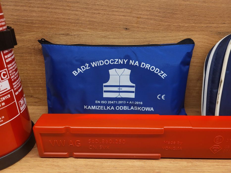 Gaśnica trójkąt kamizelka apteczka Volkswagen