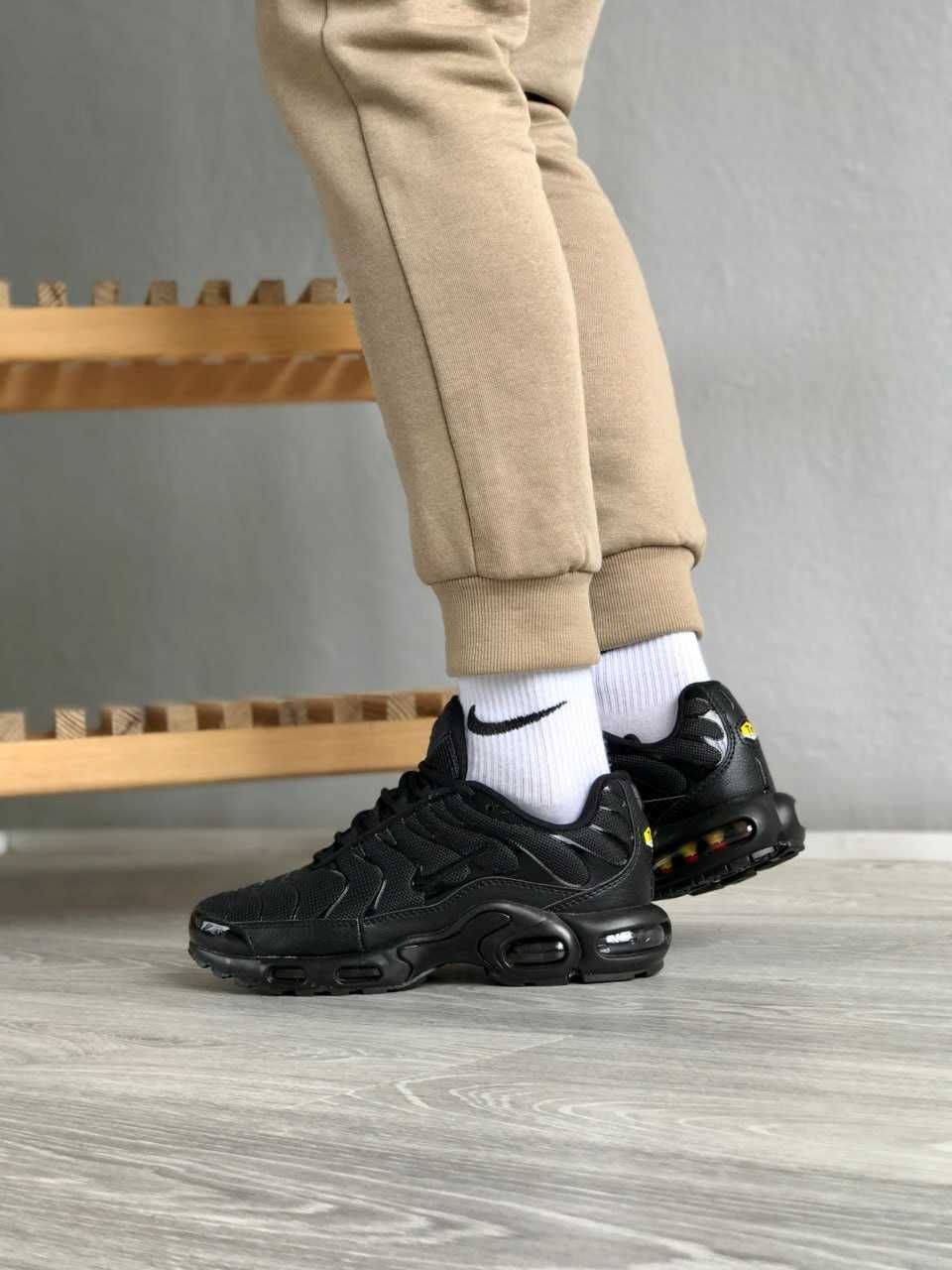 Кросівки чоловічі шкіряні Nike Tn + black / красовки Найк Тн + чорні