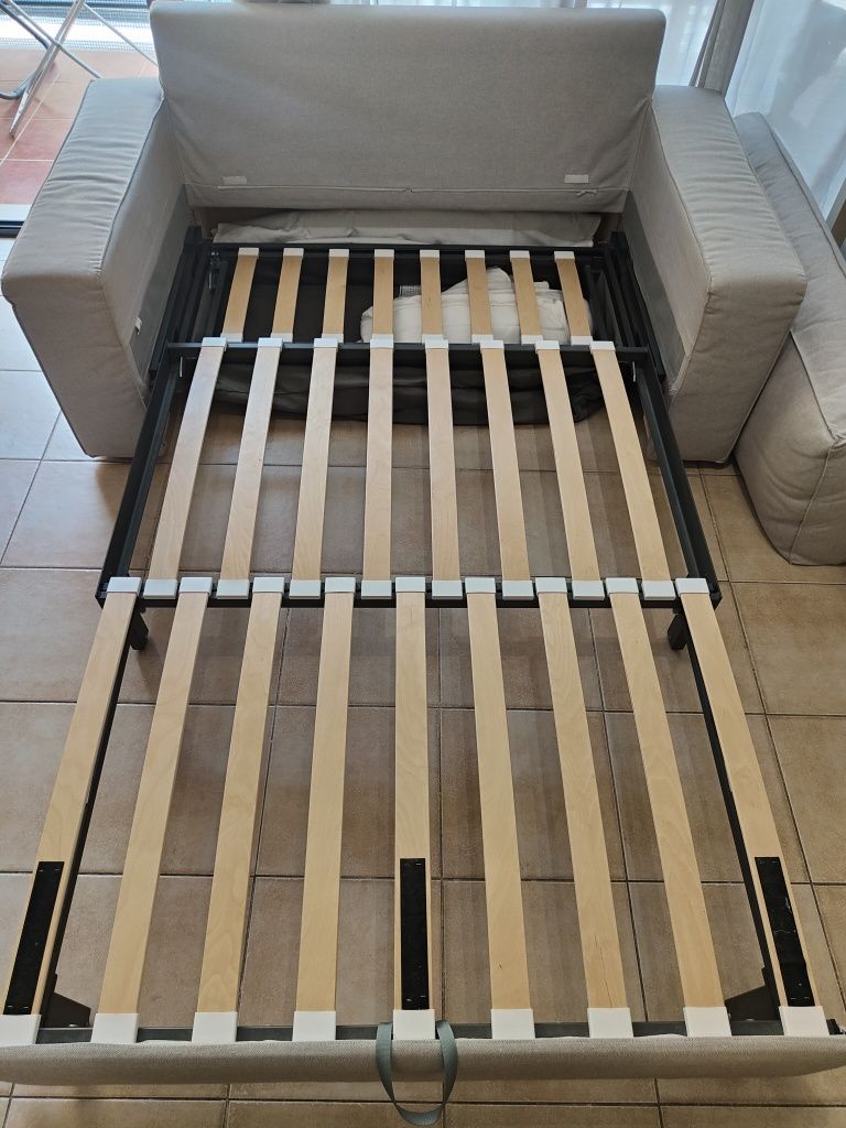 Sofá cama cinza VILASUND 2 lugares IKEA