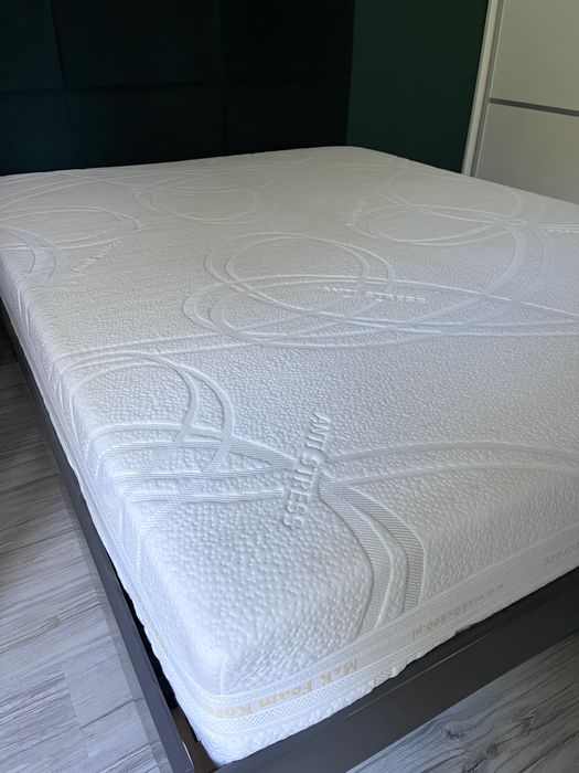 Materac koło 160x200 space 1000